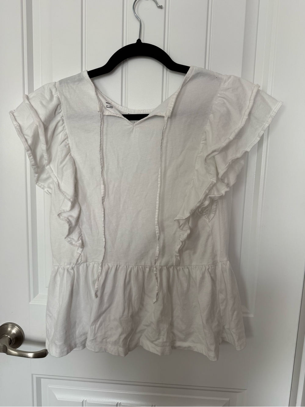 GAP White Eyelet Ruffle Top - Picture 2 of 4